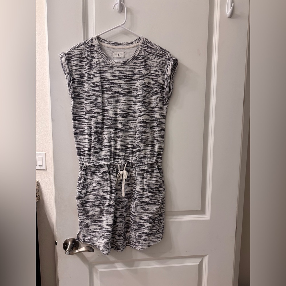 Lou & Grey Gray Dress
